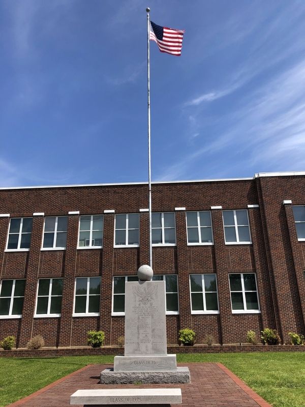Newport High School War Memorial image. Click for full size.