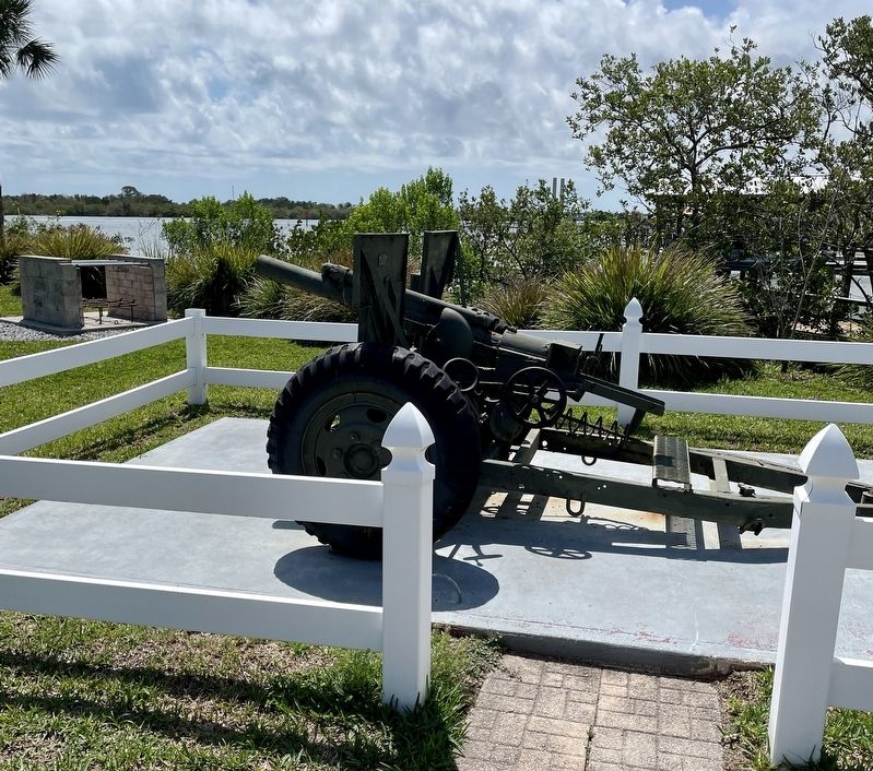 Howitzer located at the park image. Click for full size.