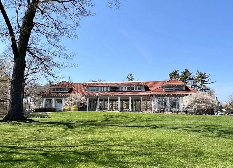 The La Salle Park Pavillion image. Click for full size.