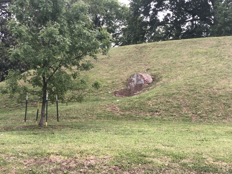 Chisca Mound Portal. Click for full size. Chisca Mound Portal image. Click for full size.