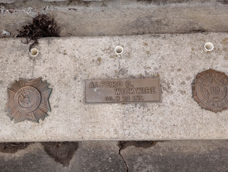Attica Civi War Memorial image. Click for full size.