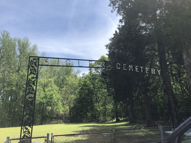 Sigler Cemetery entrance image. Click for full size.