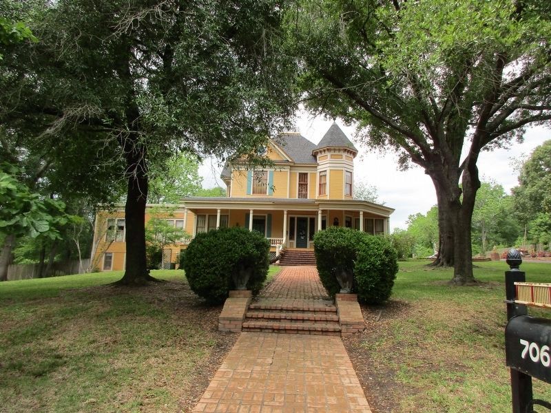 Lindsey House and Marker. Click for full size. Lindsey House and Marker image. Click for full size.