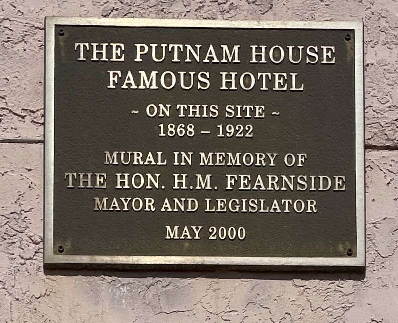 The Putnam House Famous Hotel Marker image. Click for full size.