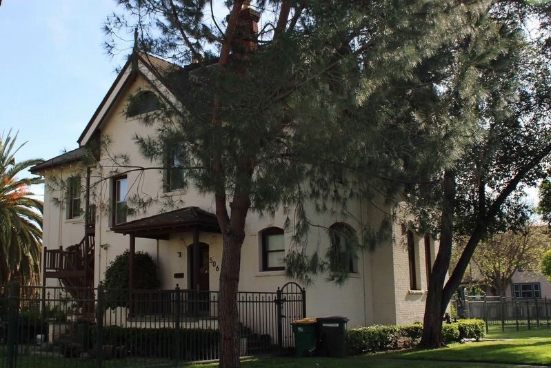 Doctor's Row House image. Click for full size.