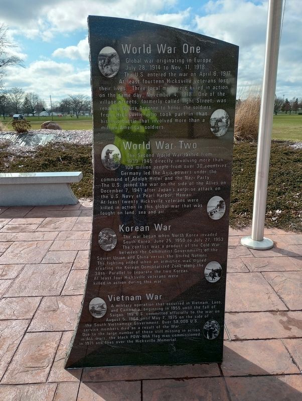 World War One / World War Two / Korean War / Vietnam War Memorial image. Click for full size.