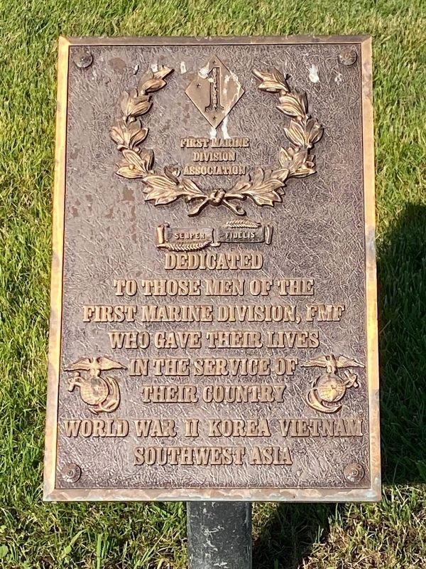 Marine War Memorial image. Click for full size.