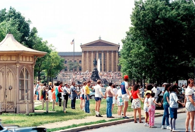 Hands Across America image. Click for full size.