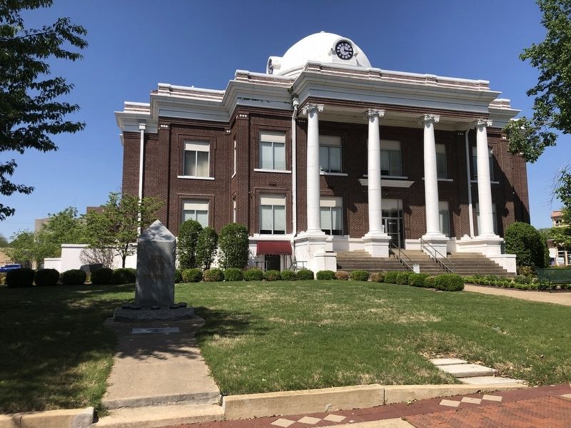 Dyer County WWII Memorial image. Click for full size.