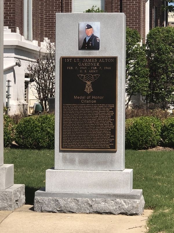 1st Lt. James Alton Gardner Marker image. Click for full size.