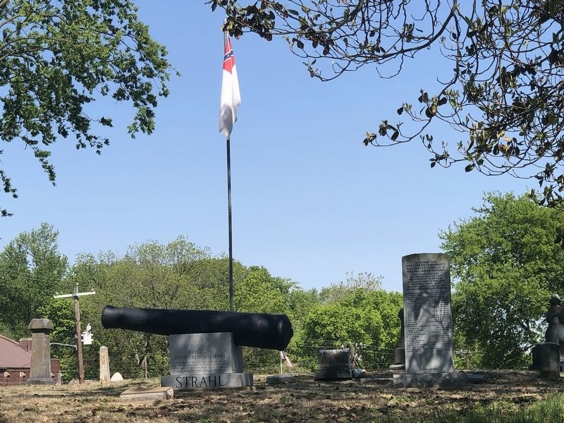 Dyersburg City Cemetery Confederate Memorial. Click for full size. Dyersburg City Cemetery Confederate Memorial image. Click for full size.