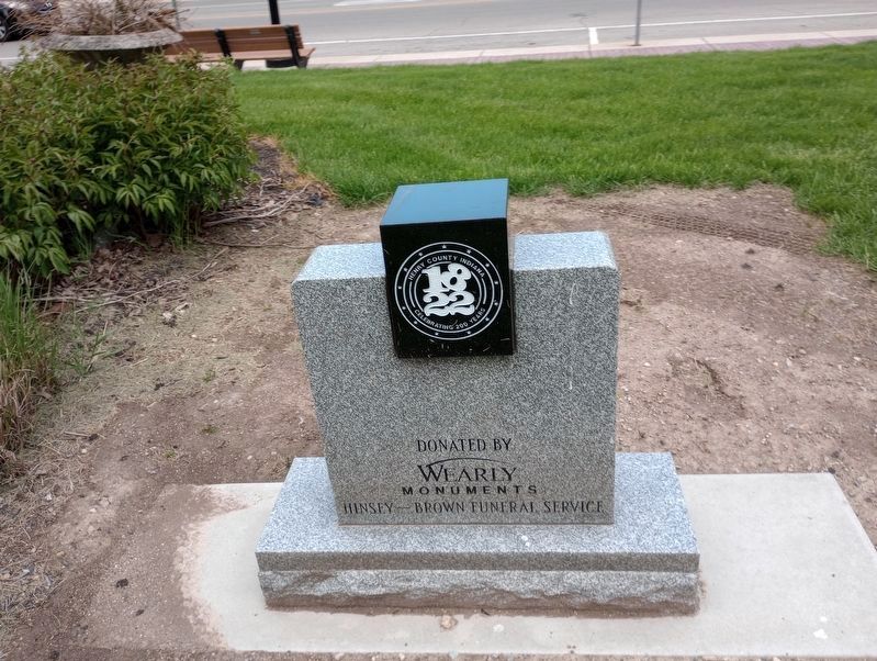 Civil War Memorial - Henry County Indiana Marker. Click for full size. Civil War Memorial - Henry County Indiana Marker image. Click for full size.