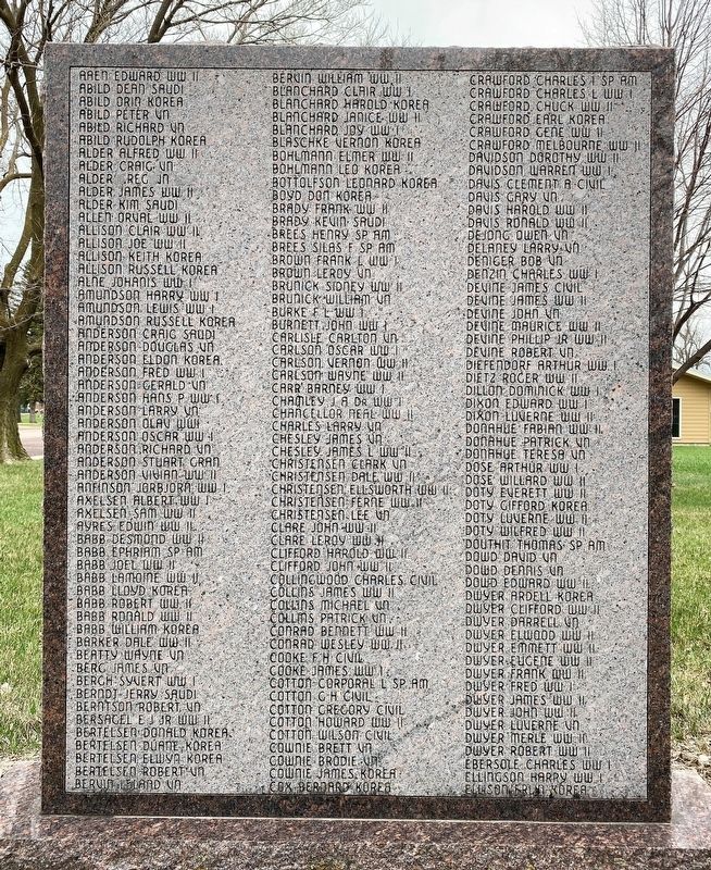 Wakonda Veterans Memorial <i>(left)</i> image. Click for full size.