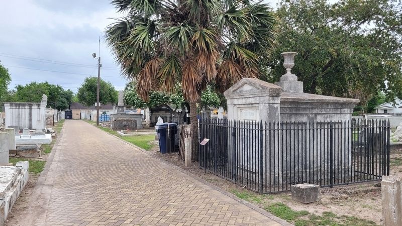 The view of the Reverend Hiram Chamberlain Marker in the cemetery image. Click for full size.
