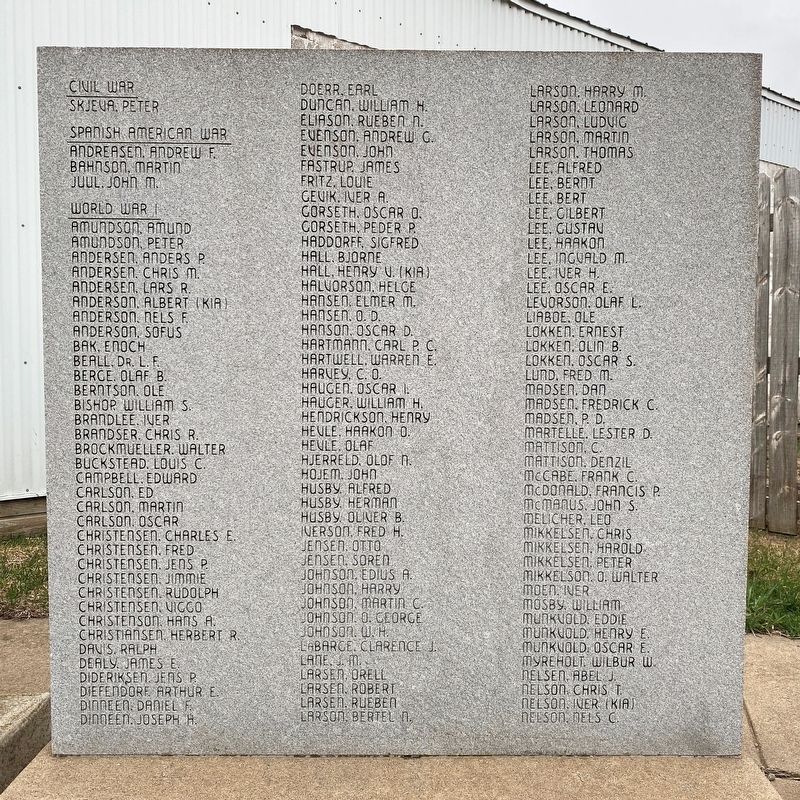 Irene Veterans Memorial <i>(second from left)</i> image. Click for full size.