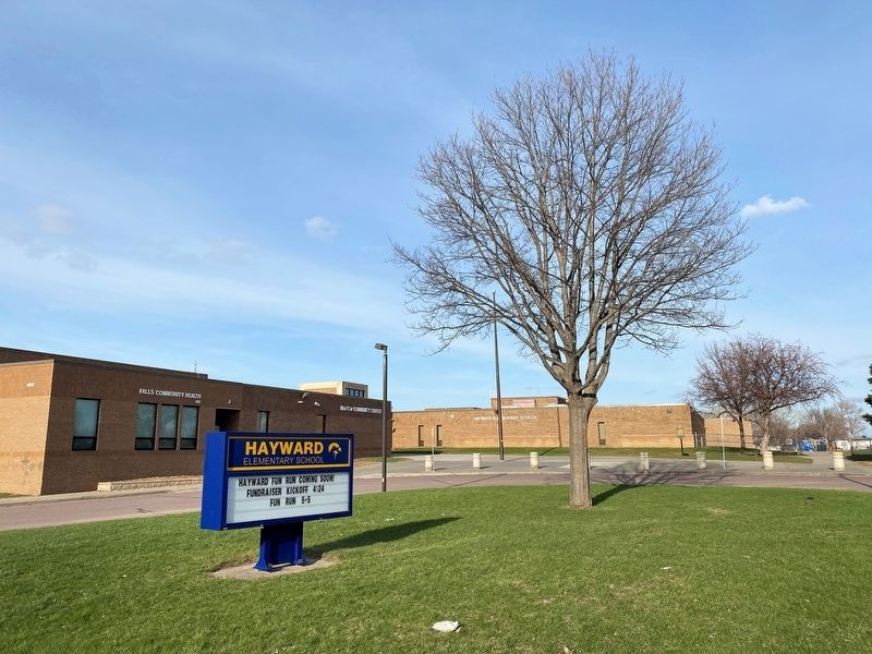 Hayward Elementary School. Click for full size. Hayward Elementary School image. Click for full size.