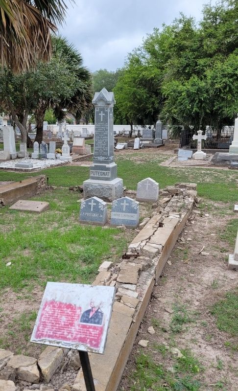 Annie S. Putegant Gravestone and Marker image. Click for full size.