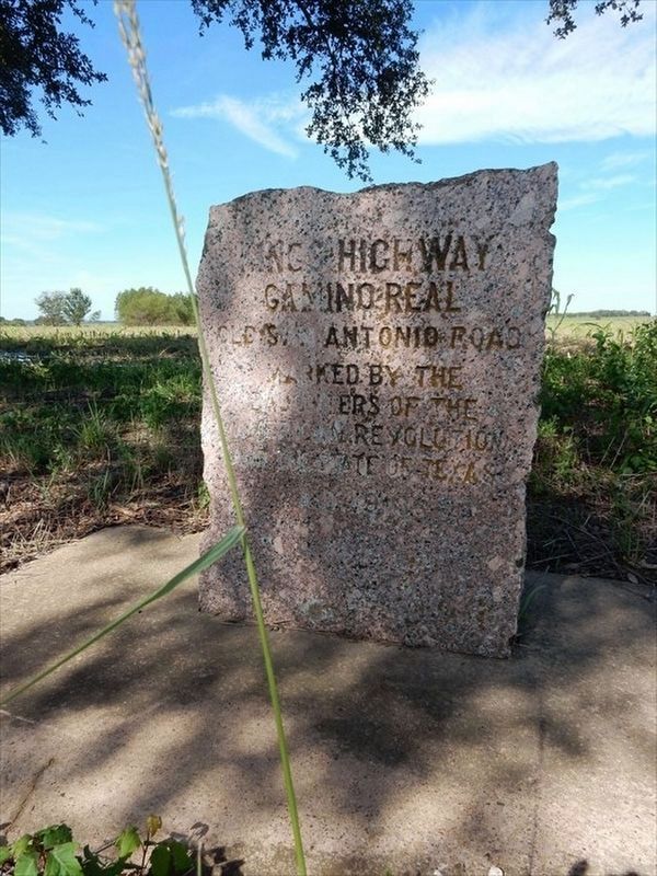 Kings Highway Camino Real � Old San Antonio Road Marker image. Click for full size.
