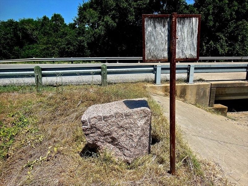 Kings Highway Camino Real � Old San Antonio Road Marker image. Click for full size.