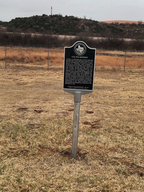 Col-Tex Refinery Marker image. Click for full size.