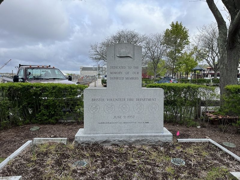 Firefighters' Memorial Park Marker image. Click for full size.