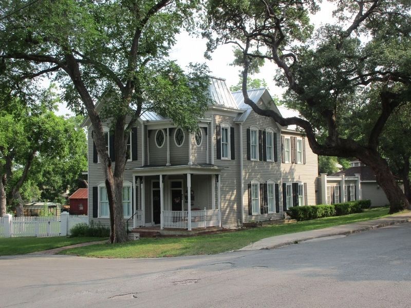Kone-Yarbrough House and Marker. Click for full size. Kone-Yarbrough House and Marker image. Click for full size.
