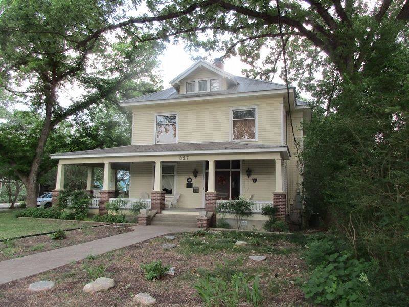 Sanders-Grosgebauer House and Marker. Click for full size. Sanders-Grosgebauer House and Marker image. Click for full size.