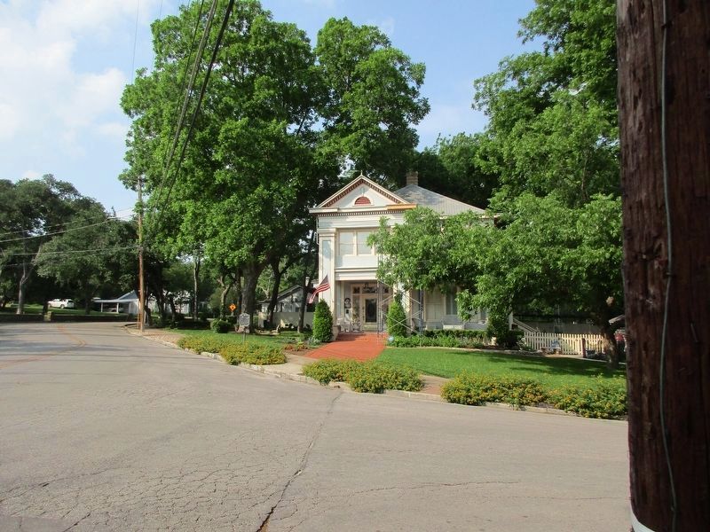 J. H. and Abbie Barbee House and Marker. Click for full size. J. H. and Abbie Barbee House and Marker image. Click for full size.