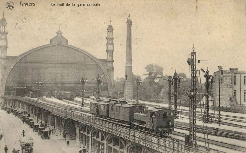 Le hall de la gare centrale image. Click for full size.
