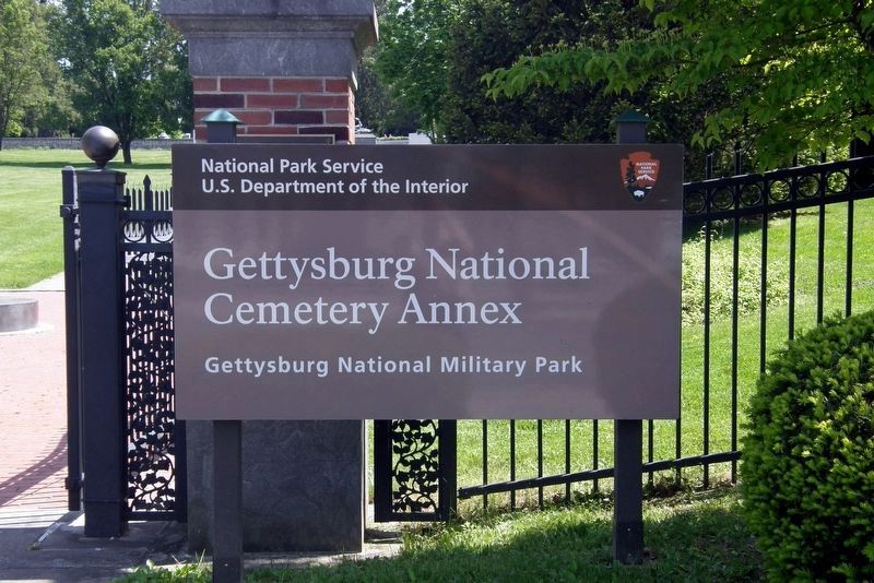 NPS Gettysburg National Cemetery Annex marker on Steinwehr Avenue. Click for full size. NPS Gettysburg National Cemetery Annex marker on Steinwehr Avenue image. Click for full size.