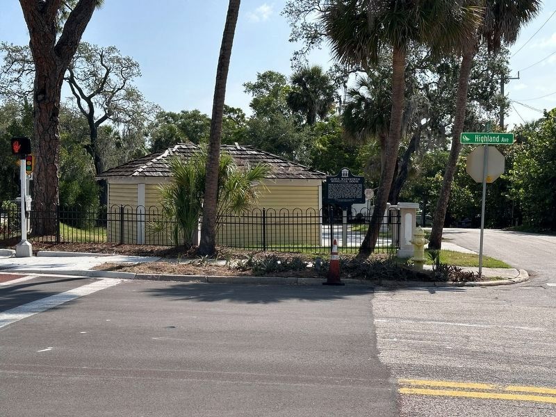 James Wadswsorth Rossetter House Marker from the west image. Click for full size.