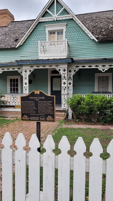 The Brooks House and Marker image. Click for full size.