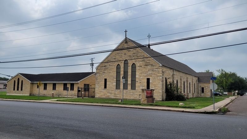 The view of the First Christian Church of Weslaco from across the street image. Click for full size.