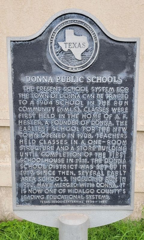 Donna Public Schools Marker image. Click for full size.