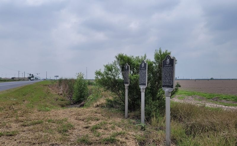The view of the markers from the highway image. Click for full size.