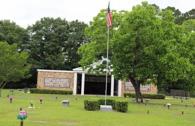Veterans Memorial image. Click for full size.