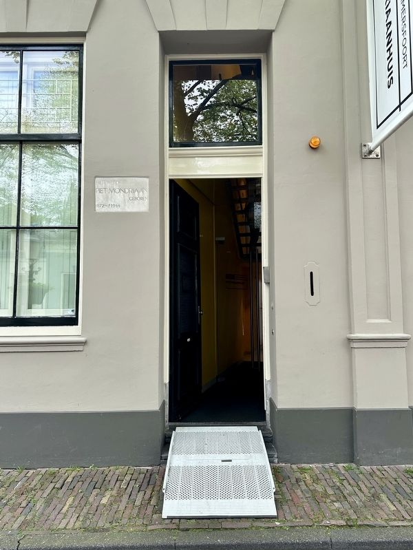 Piet Mondriaan Marker - wide view. Click for full size. Piet Mondriaan Marker - wide view image. Click for full size.