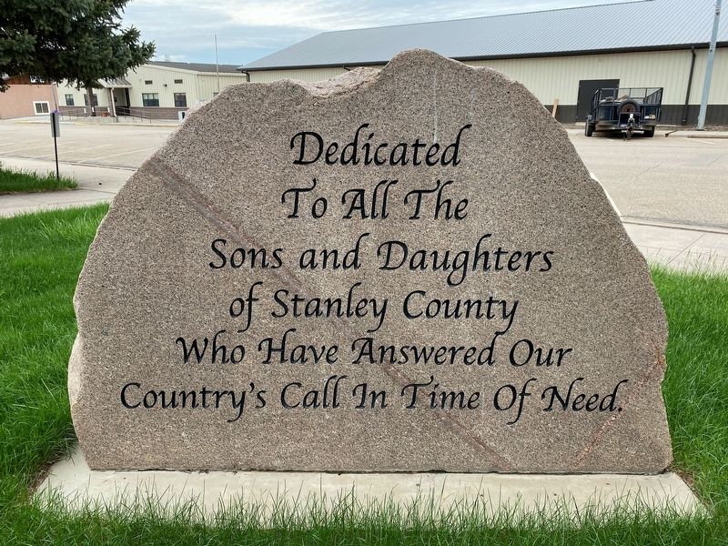 Stanley County Courthouse Veterans Memorial. Click for full size. Stanley County Courthouse Veterans Memorial image. Click for full size.