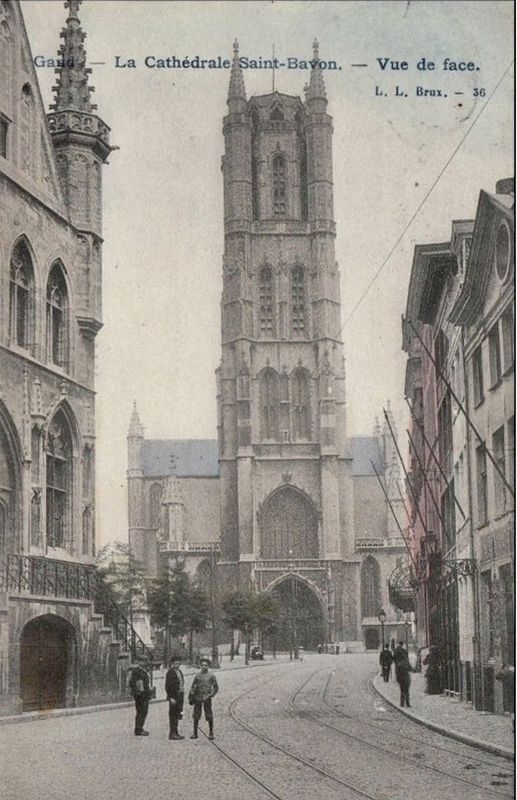 La cath�drale Saint-Bavon - vue de face image. Click for full size.