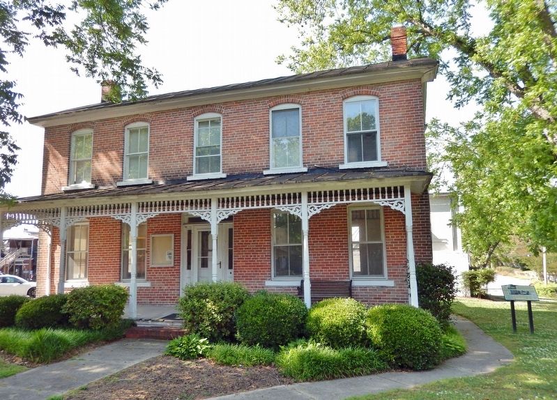 1905 Chowan County Jailer's House (<i>south elevation</i>) image. Click for full size.