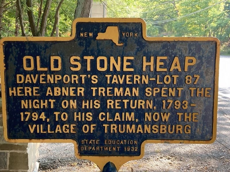 Old Stone Heap Marker image. Click for full size.