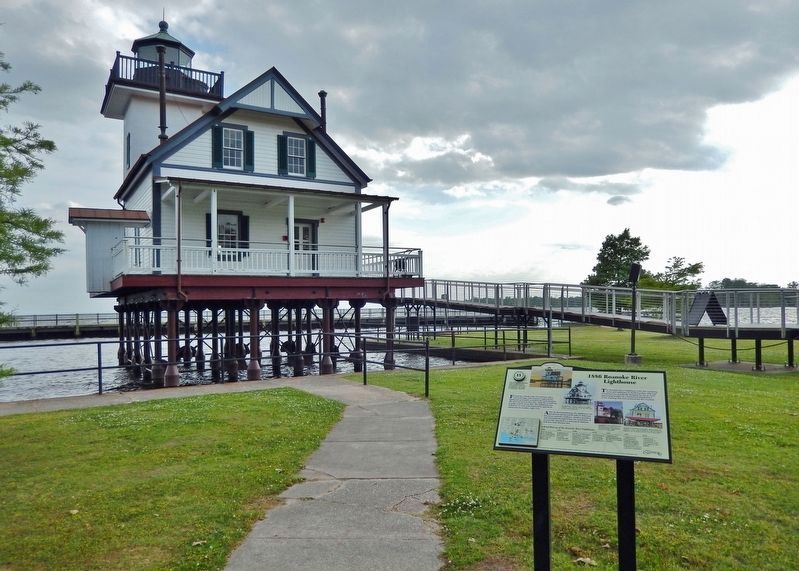 1886 Roanoke River Lighthouse Marker image. Click for full size.
