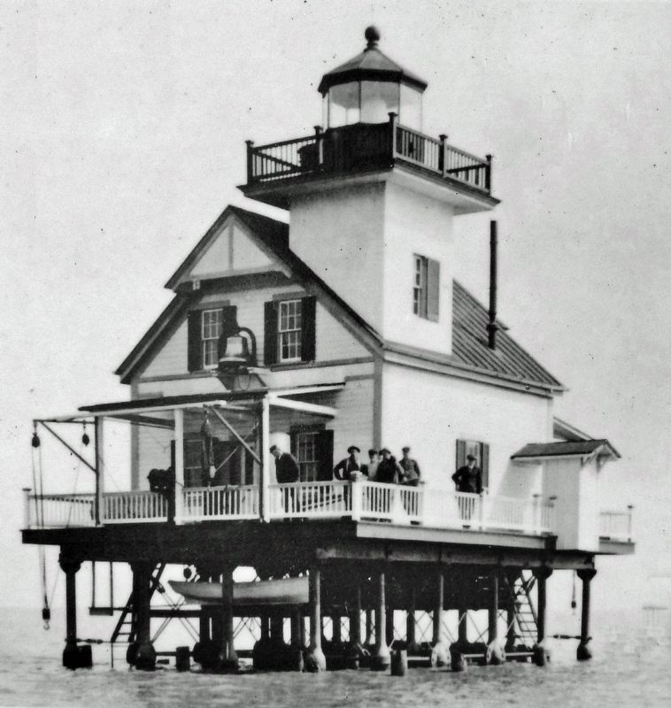 Marker detail: Roanoke River Lighthouse, c. 1914 image. Click for full size.