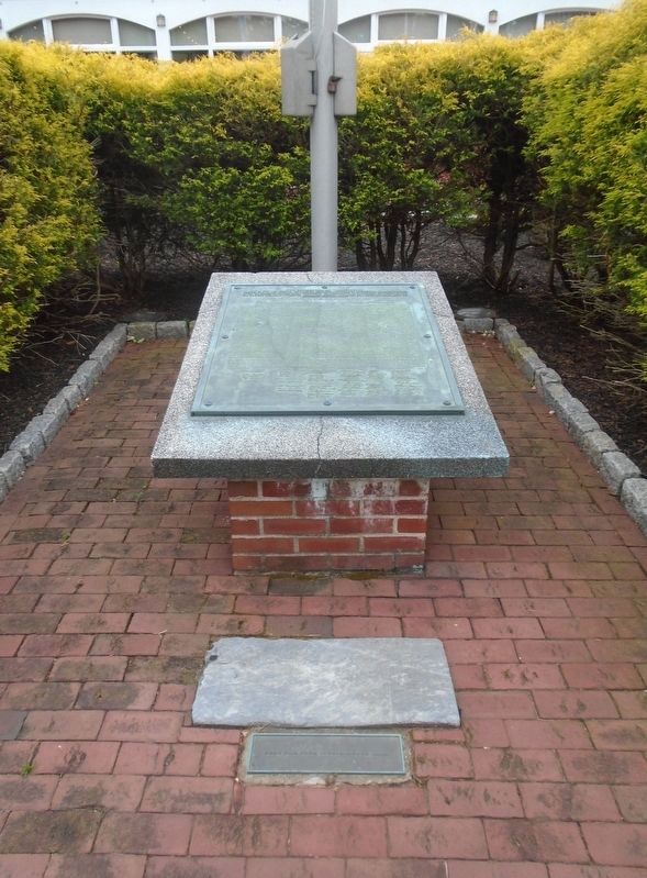 Declaration of Independence, Independence Hall Sill, and Marker image. Click for full size.