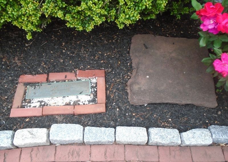 Independence Garden New York Marker and Stones image. Click for full size.