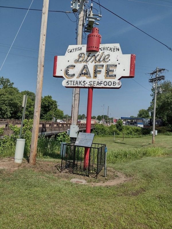 Dixie Cafe Marker image. Click for full size.