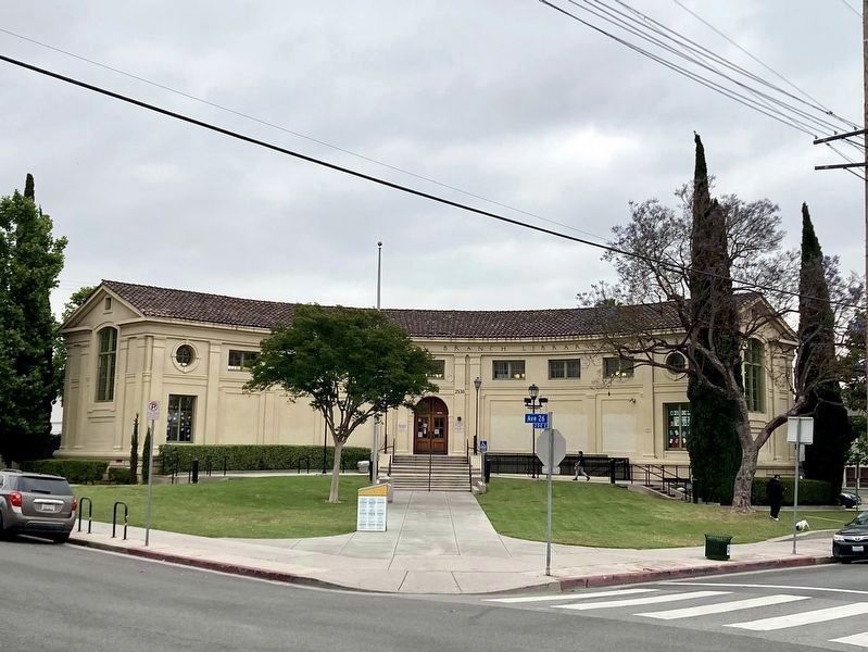 Library and Marker image. Click for full size.