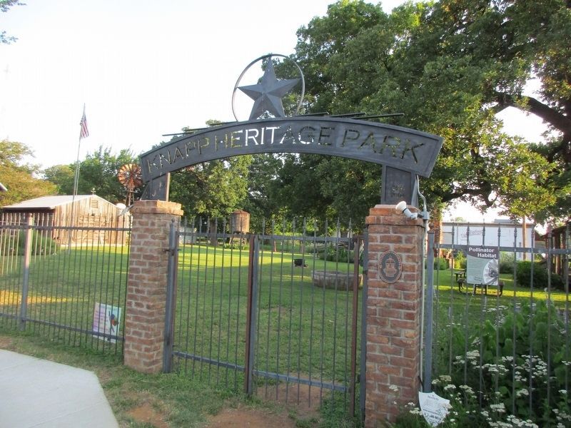 Knapp Heritage Park image. Click for full size.