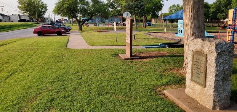 Sieling Park Marker. Click for full size. Sieling Park Marker image. Click for full size.
