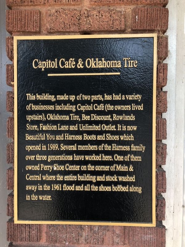 Capitol Caf & Oklahoma Tire Marker image. Click for full size.